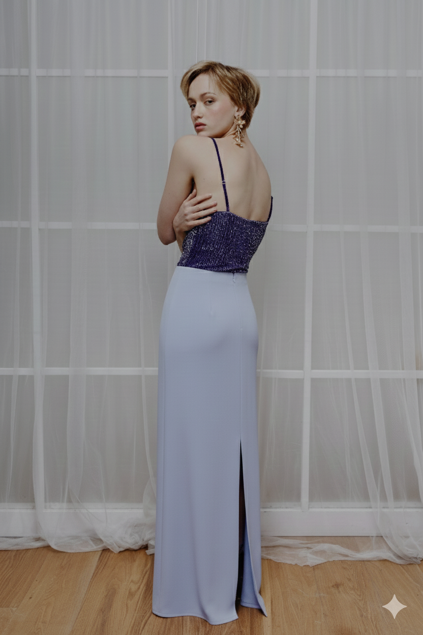 Long skirt with slit and detailed stitching